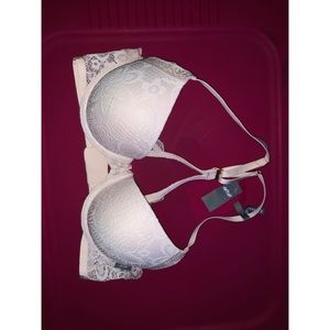 Lacey pink day to play aerie bra